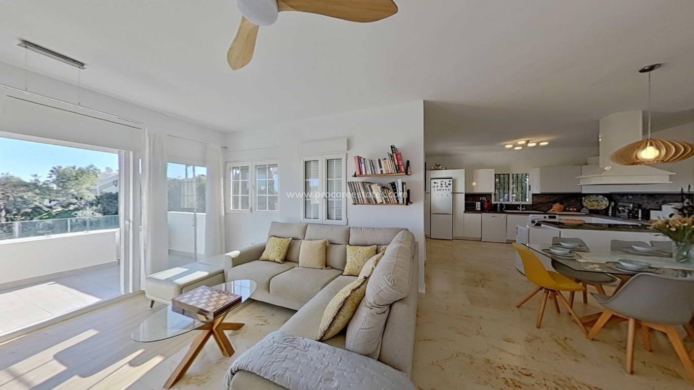 Resale - Villa - Orihuela Costa - Vistabella Golf