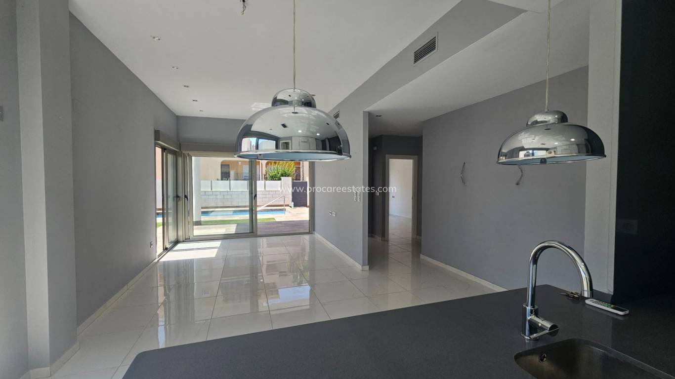 Resale - Villa - Orihuela - La Matanza