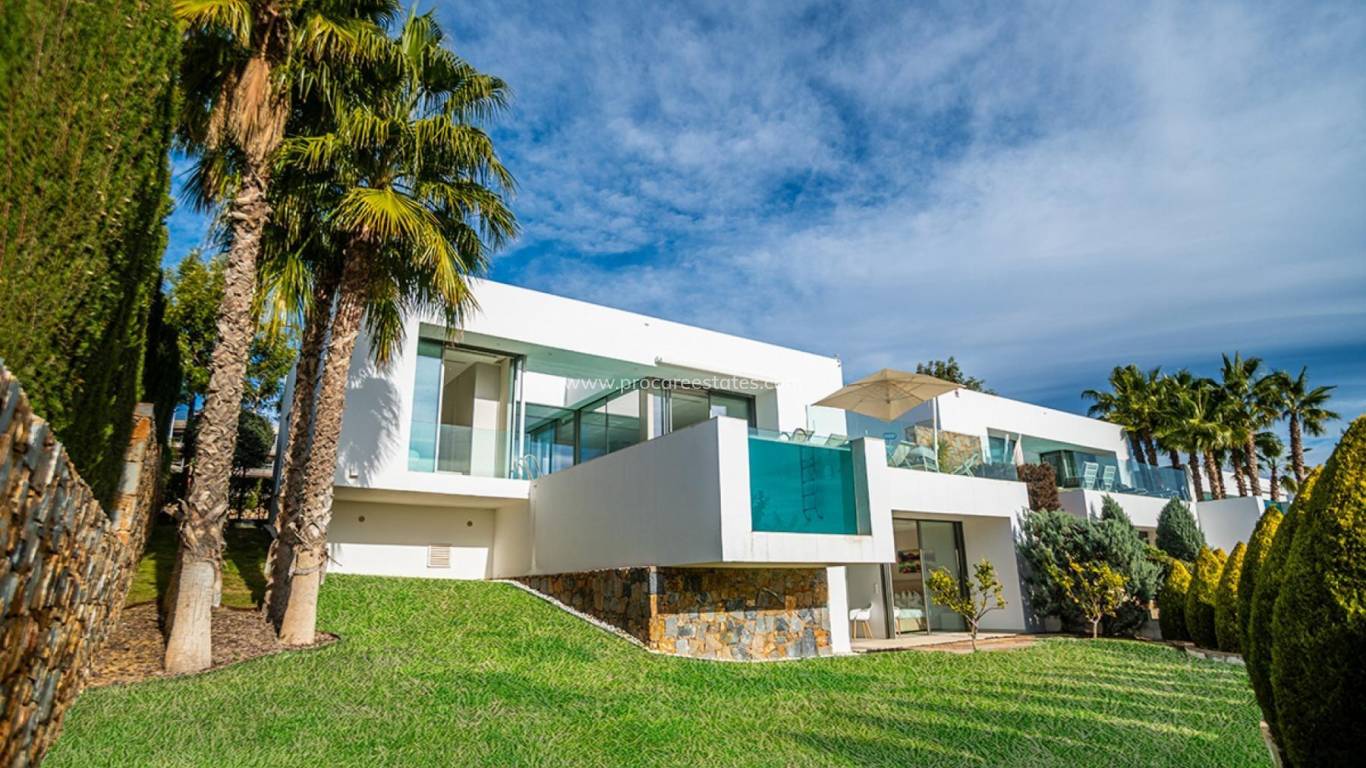 Resale - Villa - Orihuela - Las Colinas golf