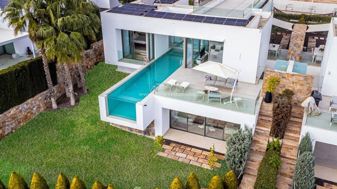 Resale - Villa - Orihuela - Las Colinas golf