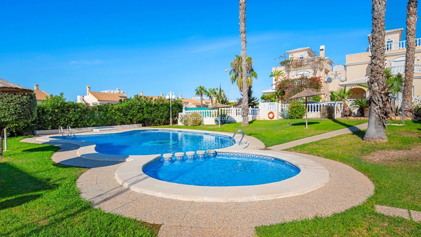 Resale - Villa - Orihuela - Los Altos