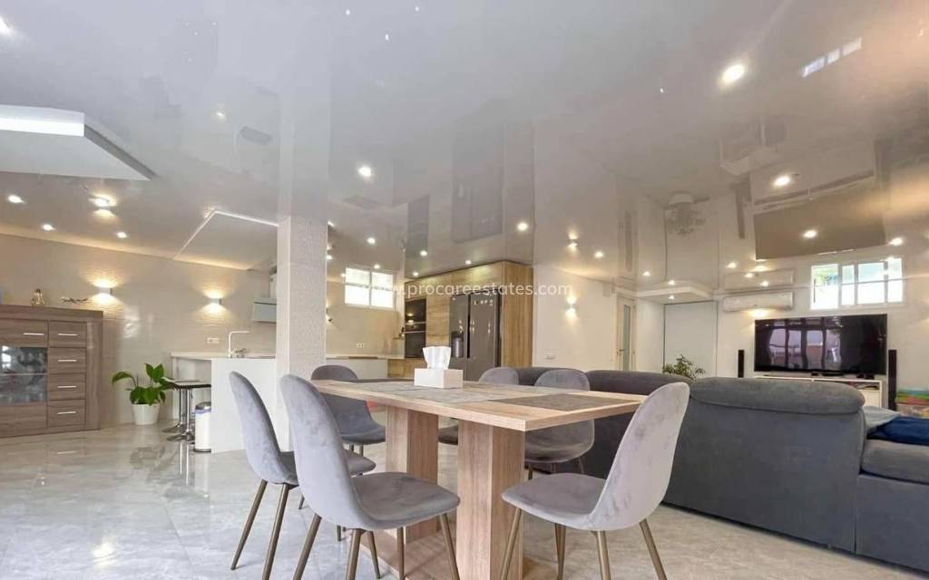 Resale - Villa - Orihuela - Los Balcones Y los Altos