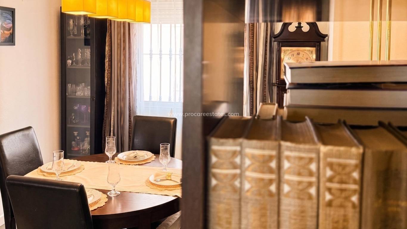 Resale - Villa - Orihuela - Urbanización Perla del Mar