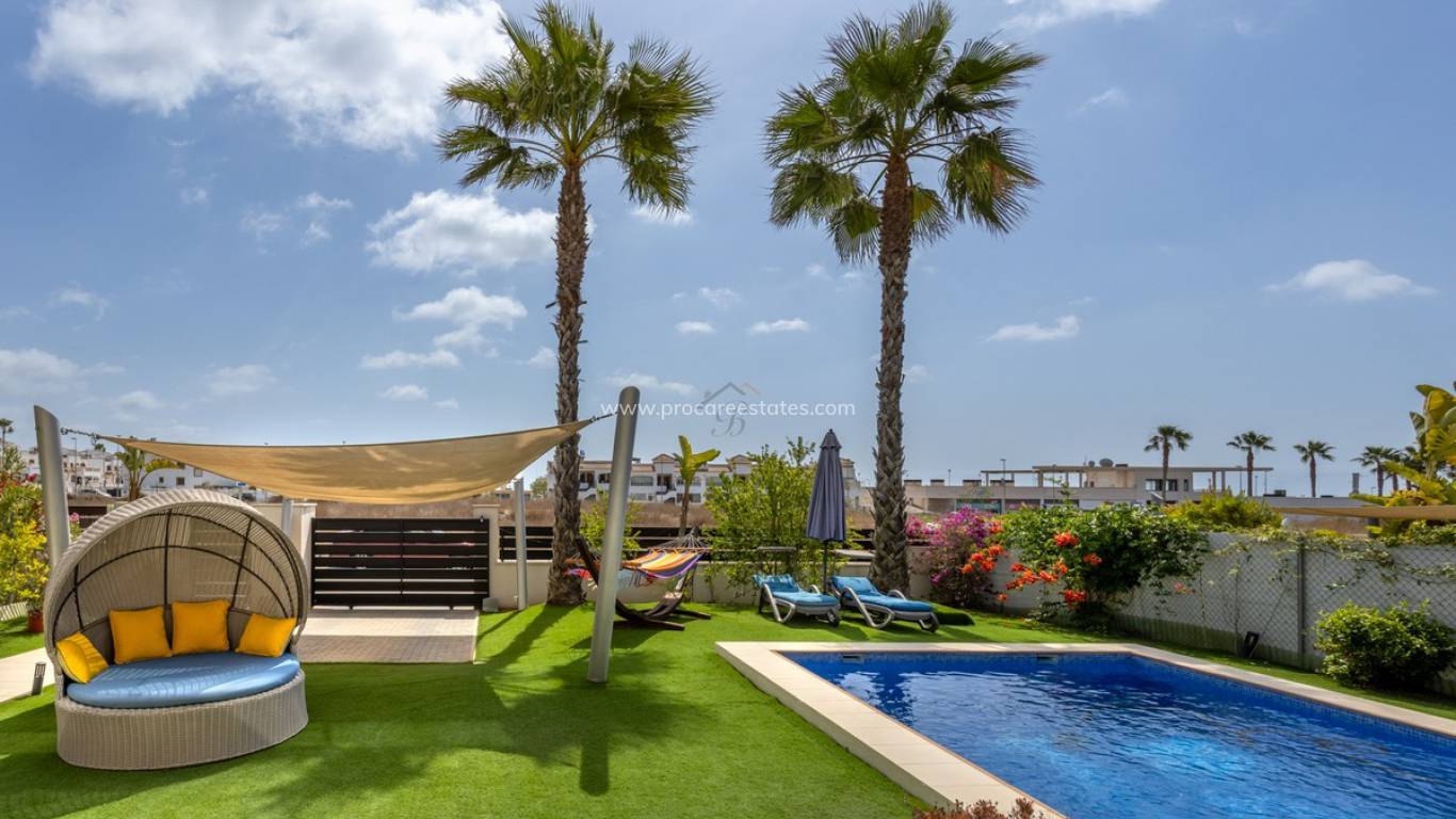 Resale - Villa - Orihuela - Vistabella Golf