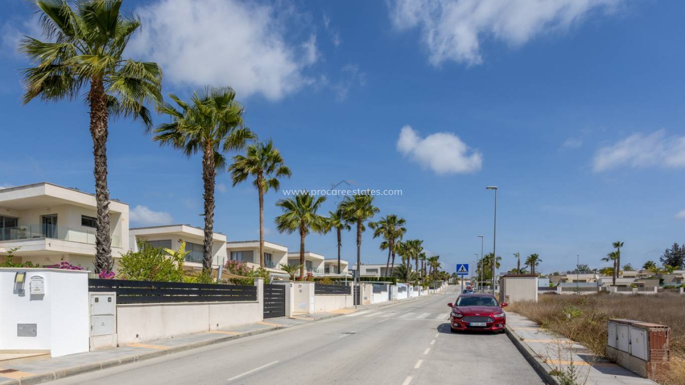 Resale - Villa - Orihuela - Vistabella Golf