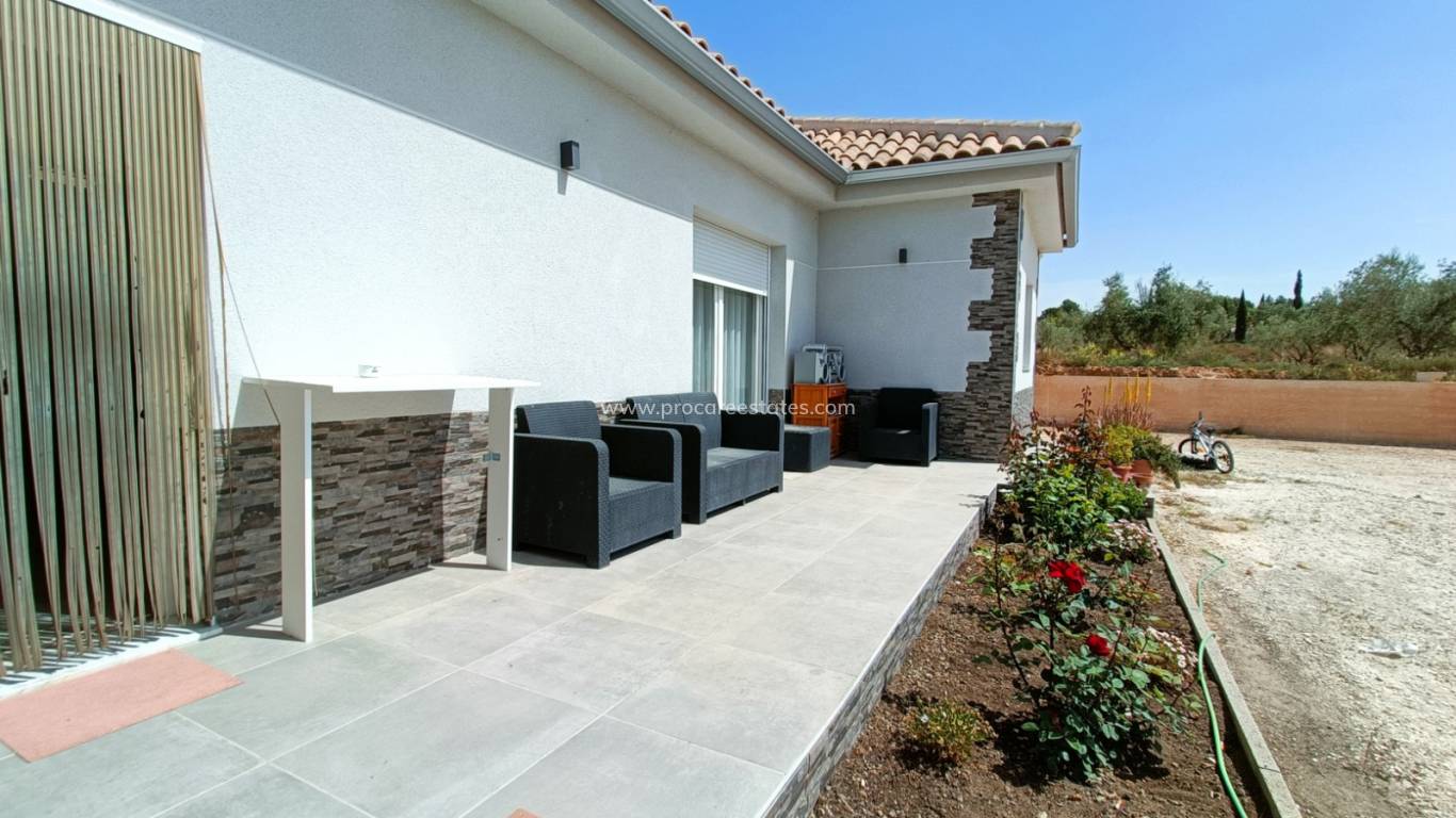 Resale - Villa - Pinoso