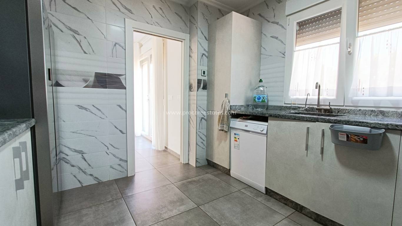 Resale - Villa - Pinoso