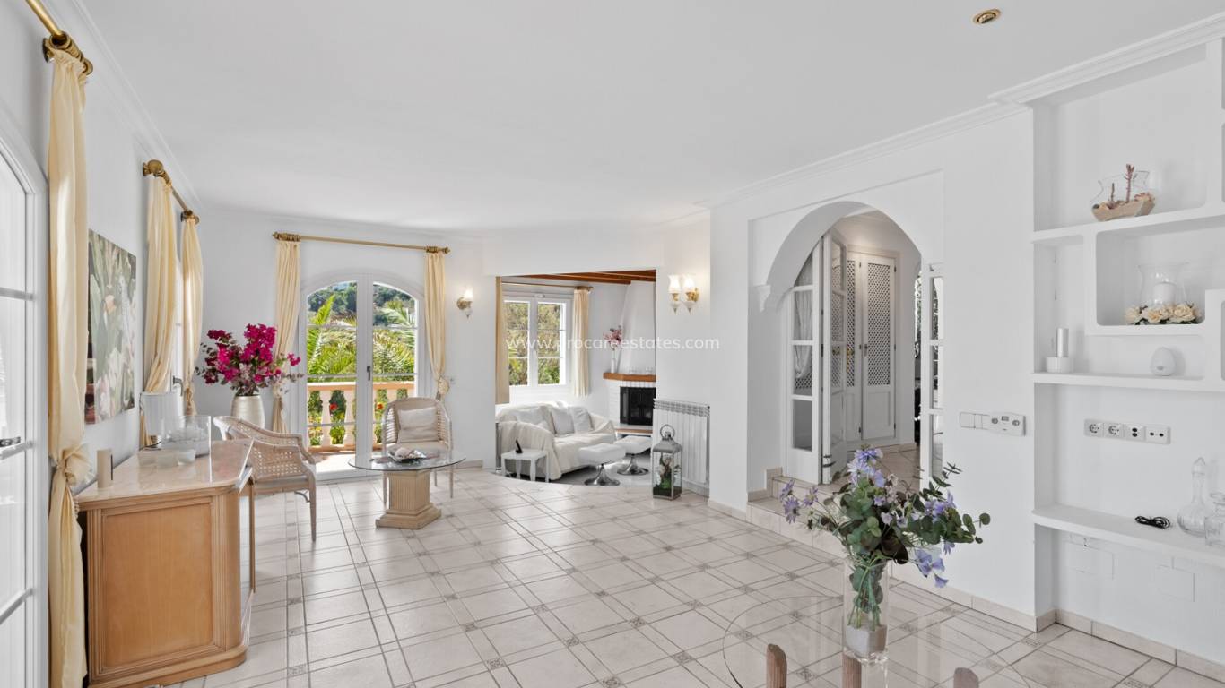 Resale - Villa - Port d'Andratx - Andratx