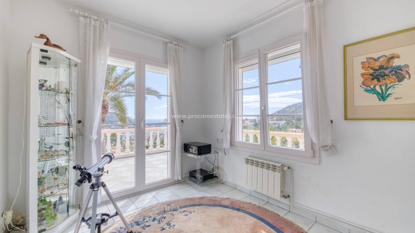 Resale - Villa - Port d'Andratx - Andratx