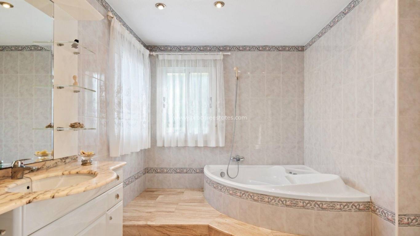 Resale - Villa - Rojales - Centro de la Ciudad Quesada