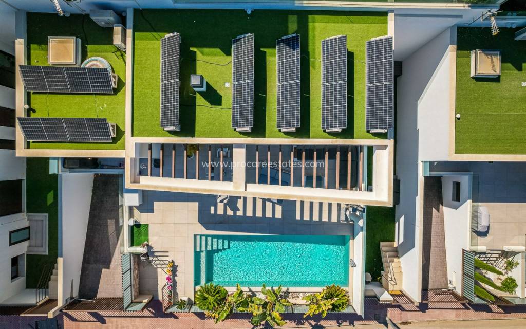 Resale - Villa - ROJALES