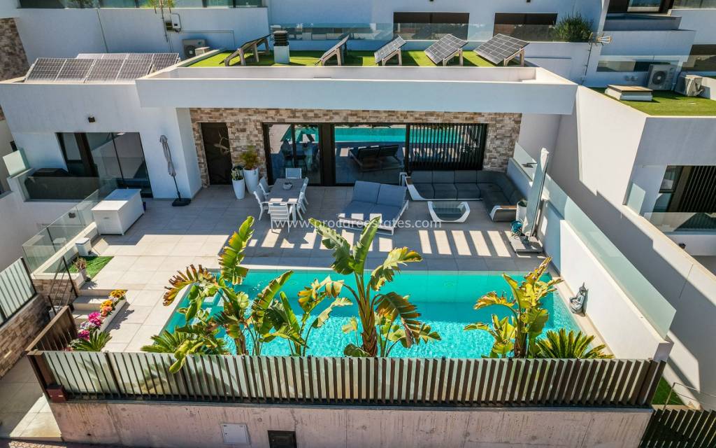 Resale - Villa - ROJALES