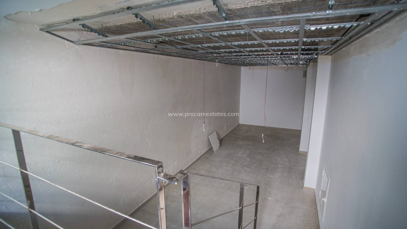 Resale - Villa - ROJALES