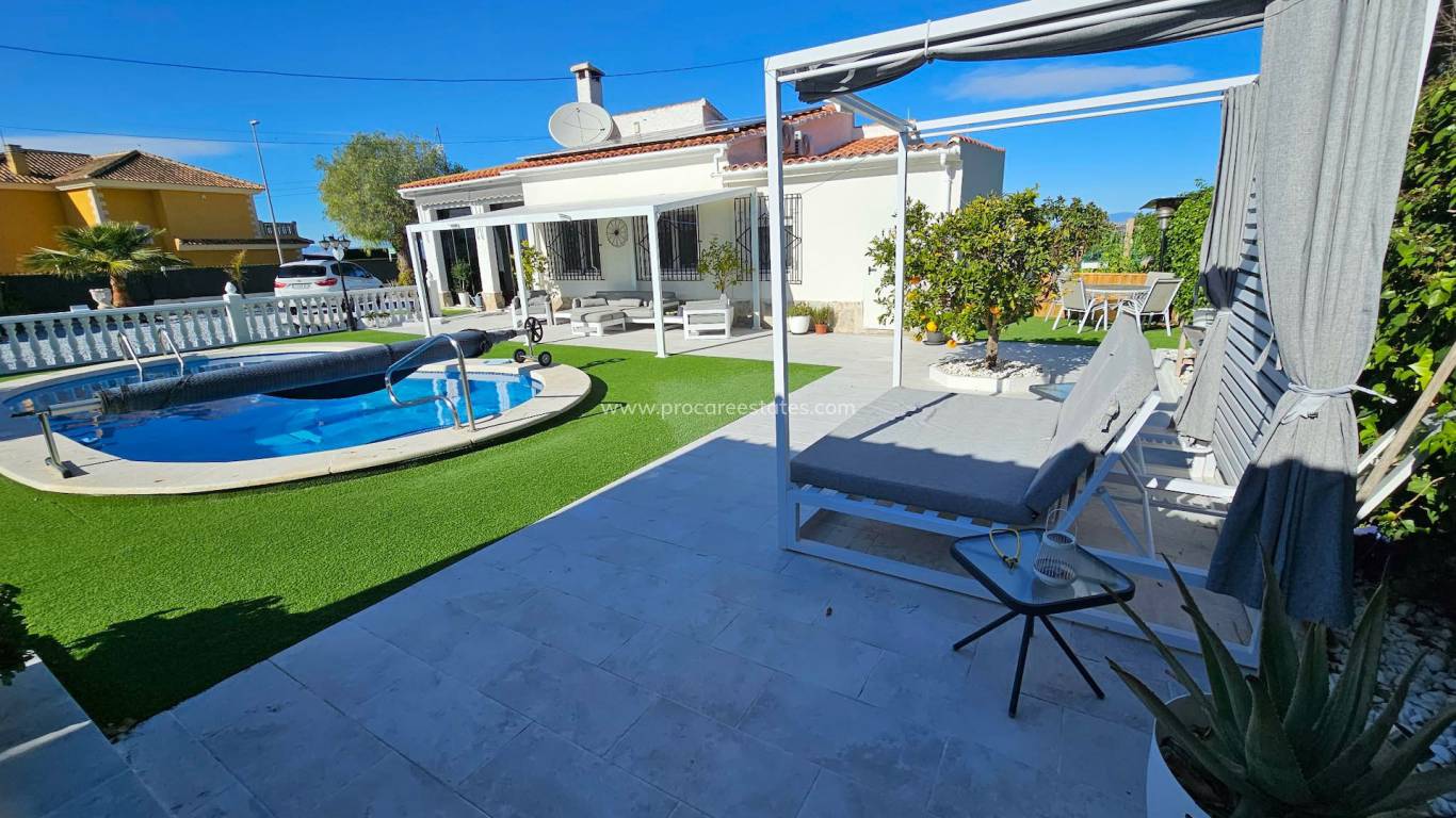 Resale - Villa - San Fulgencio