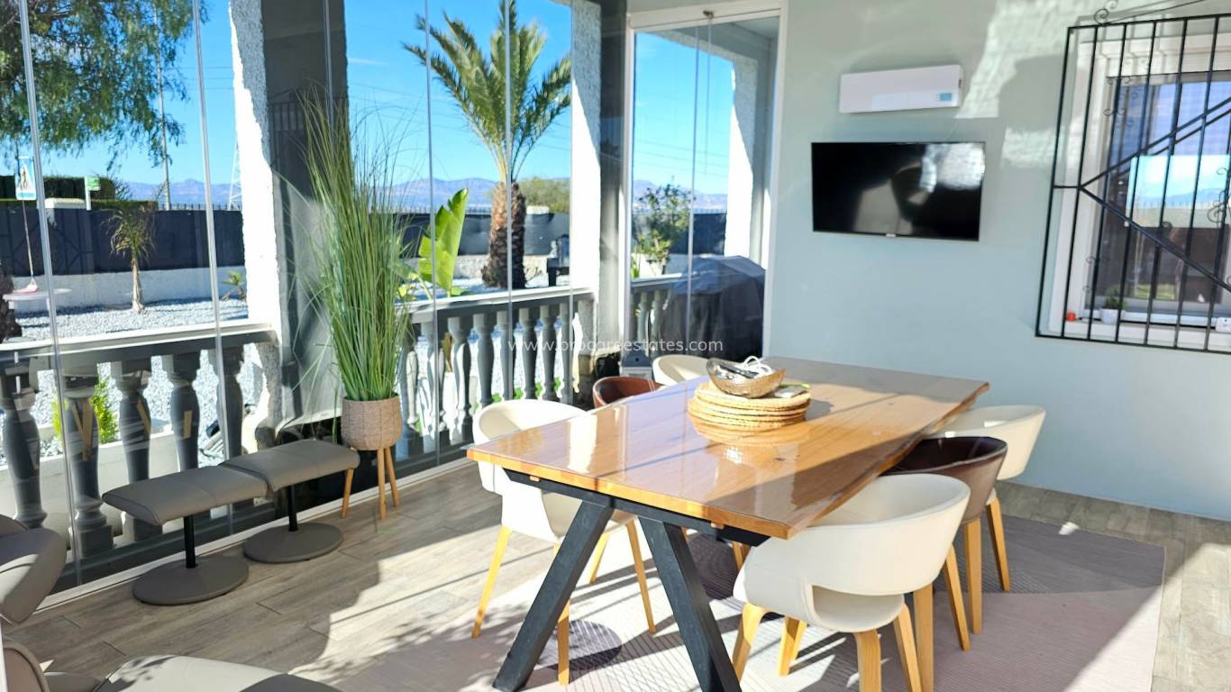 Resale - Villa - San Fulgencio