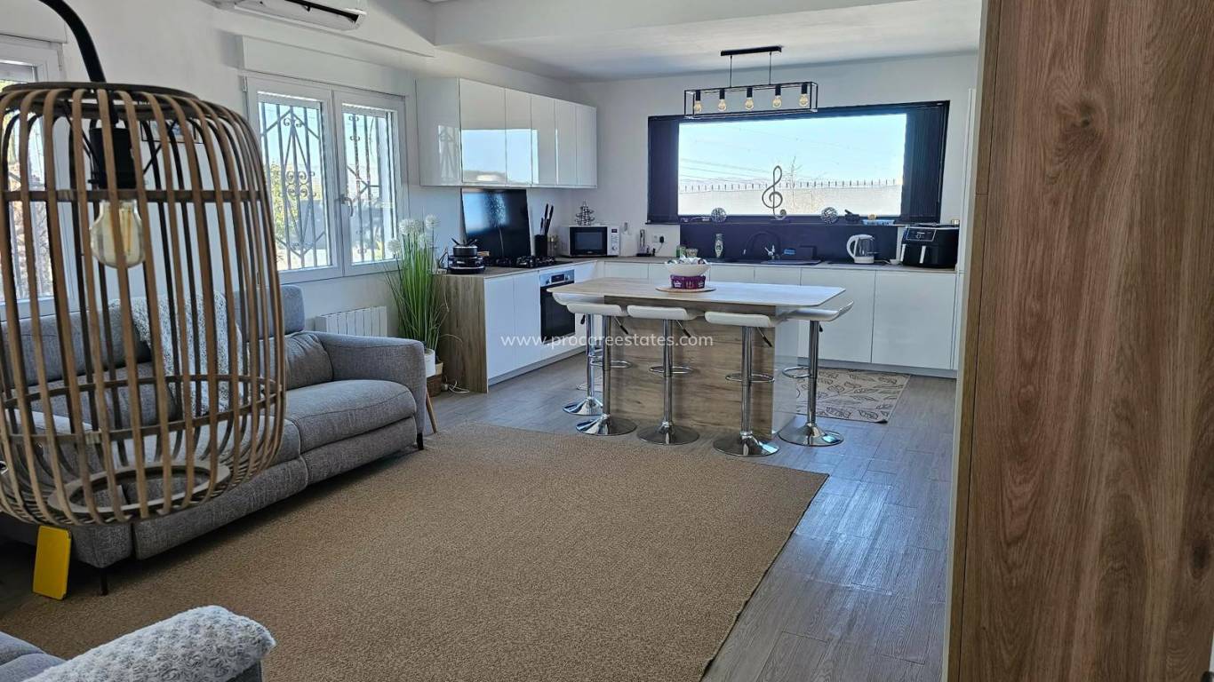 Resale - Villa - San Fulgencio