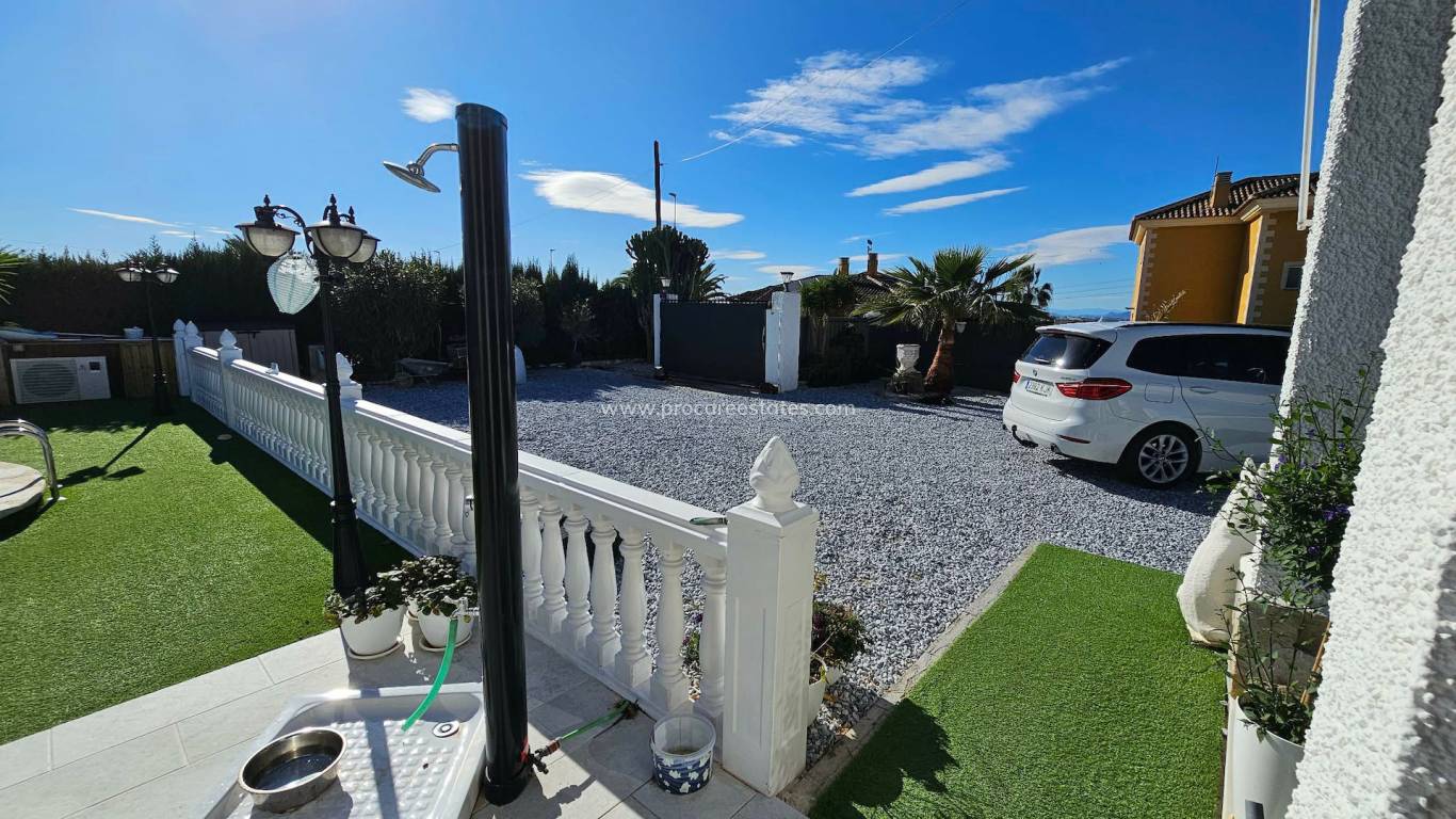 Resale - Villa - San Fulgencio
