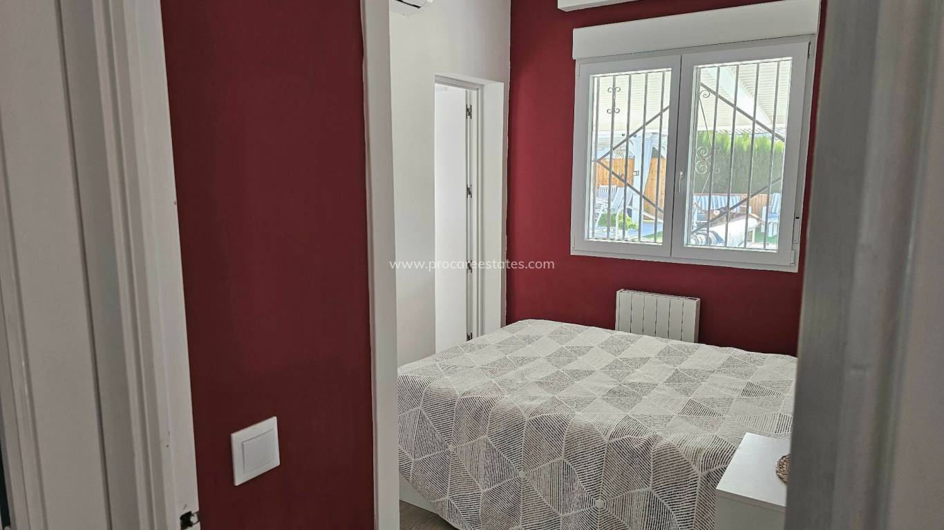 Resale - Villa - San Fulgencio