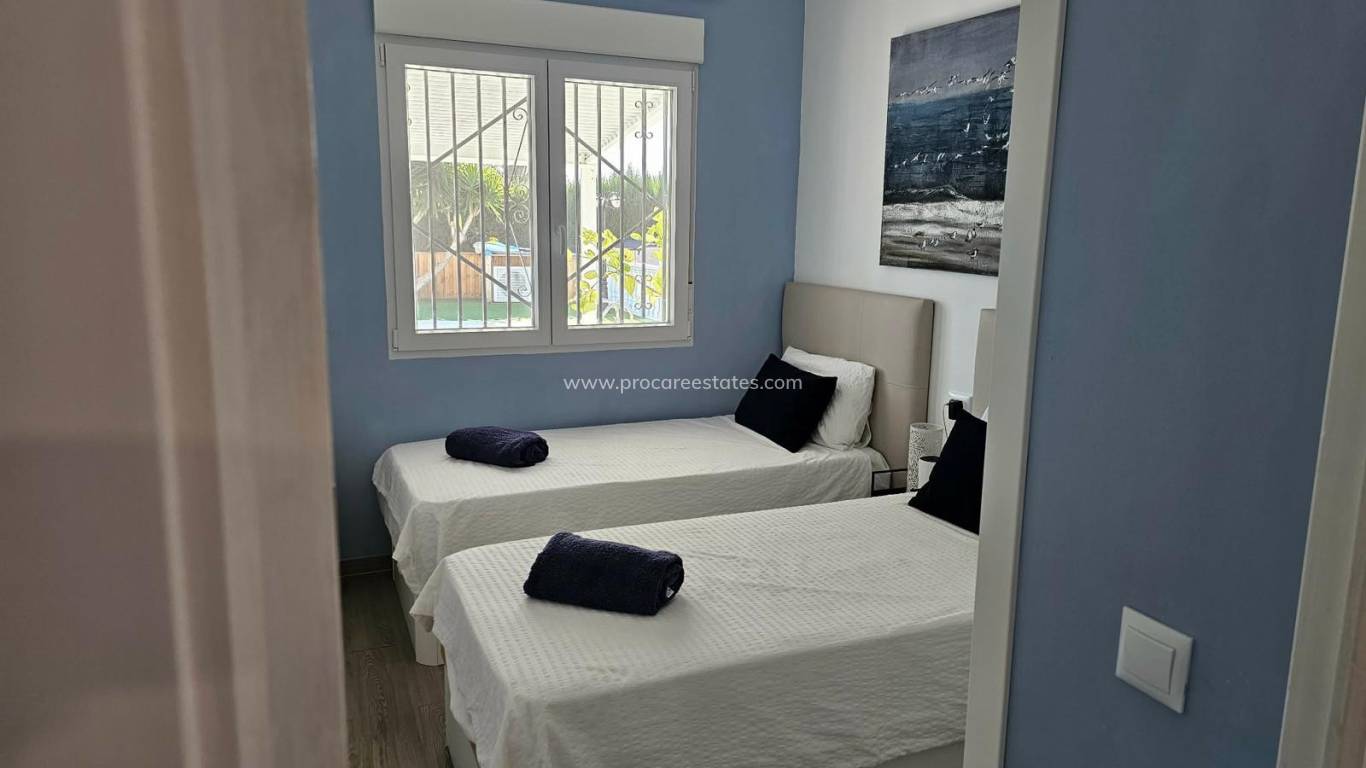 Resale - Villa - San Fulgencio