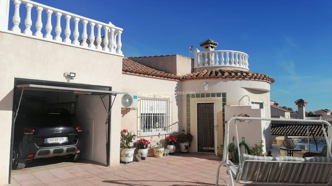 Resale - Villa - San Miguel de Salinas - CENTRO