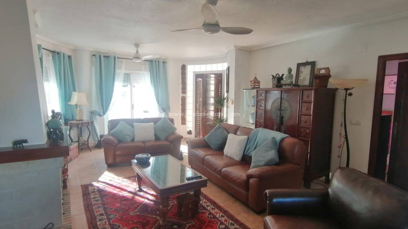 Resale - Villa - San Miguel de Salinas - CENTRO