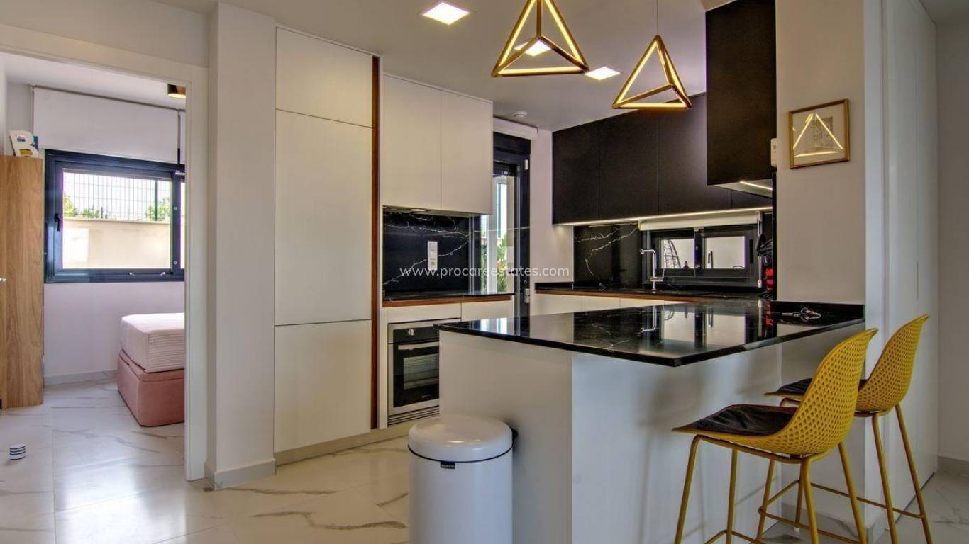 Resale - Villa - San Miguel de Salinas - Cerro del Sol