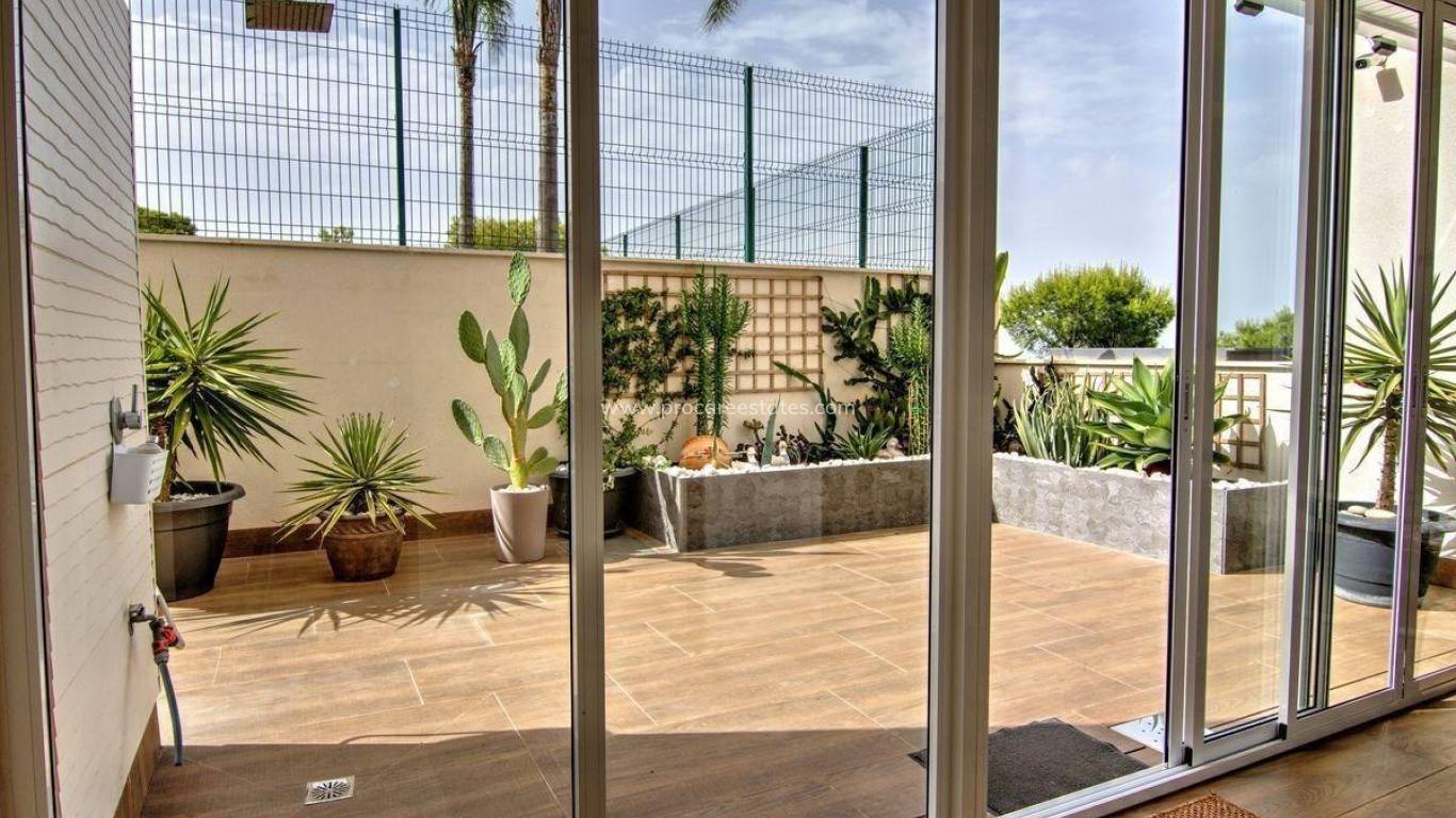 Resale - Villa - San Miguel de Salinas - Cerro del Sol