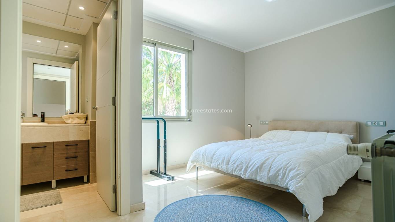 Resale - Villa - San Miguel de Salinas - Las Colinas Golf