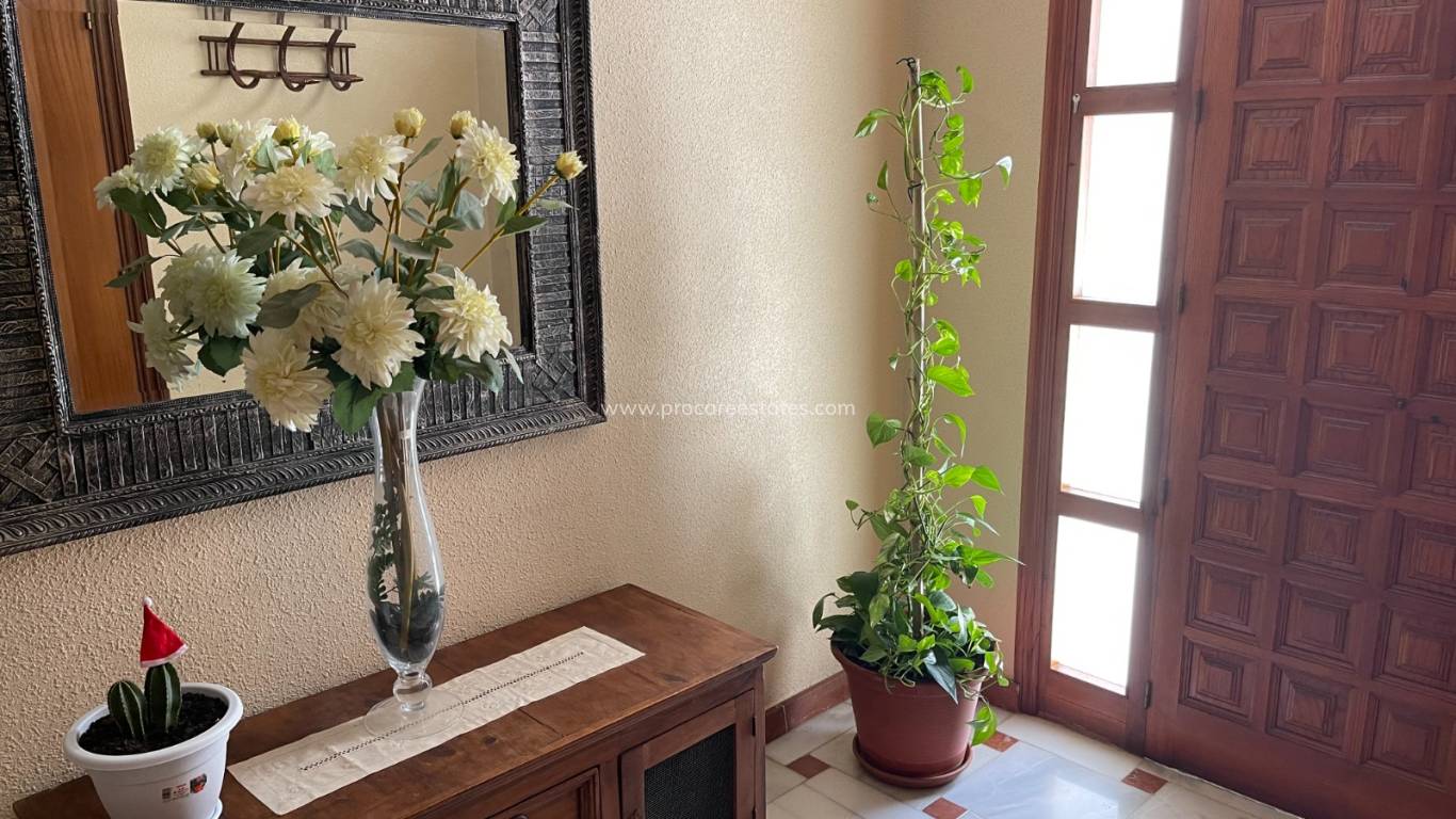 Resale - Villa - San Miguel de Salinas - Pueblo