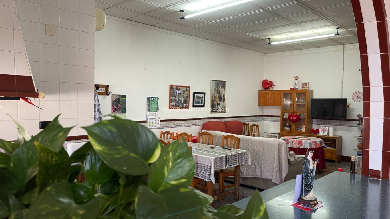 Resale - Villa - San Miguel de Salinas - Pueblo