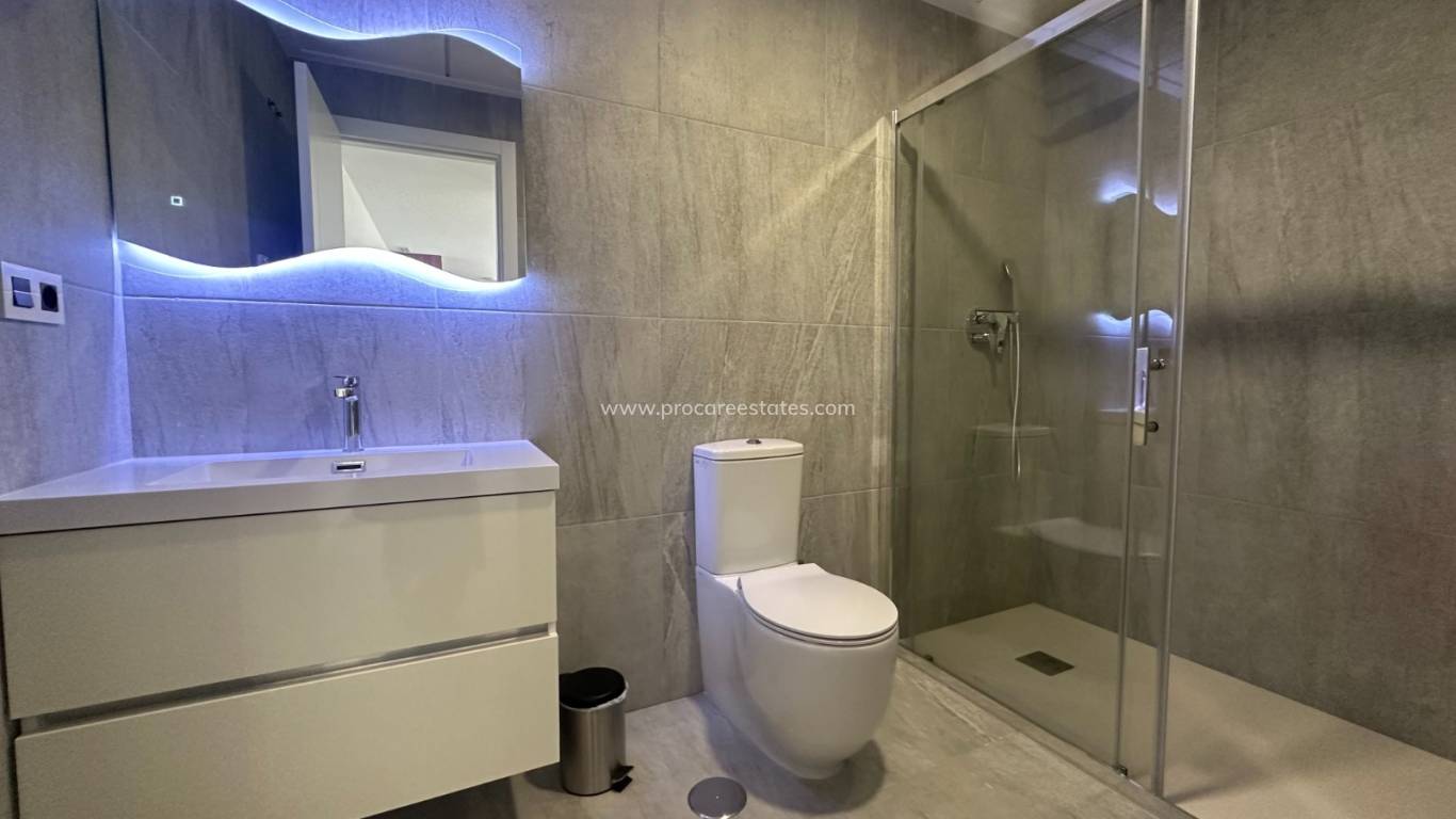 Resale - Villa - San Miguel de Salinas