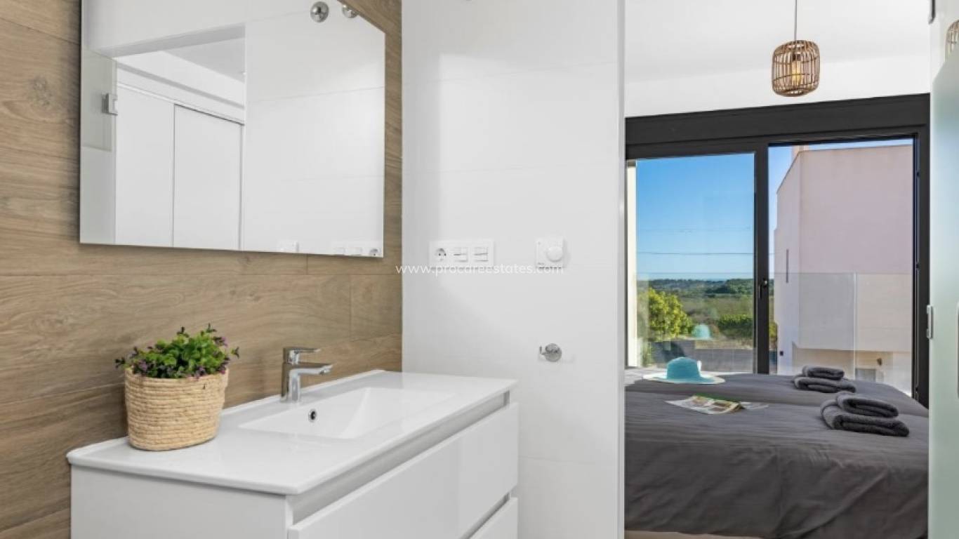 Resale - Villa - San Miguel de Salinas