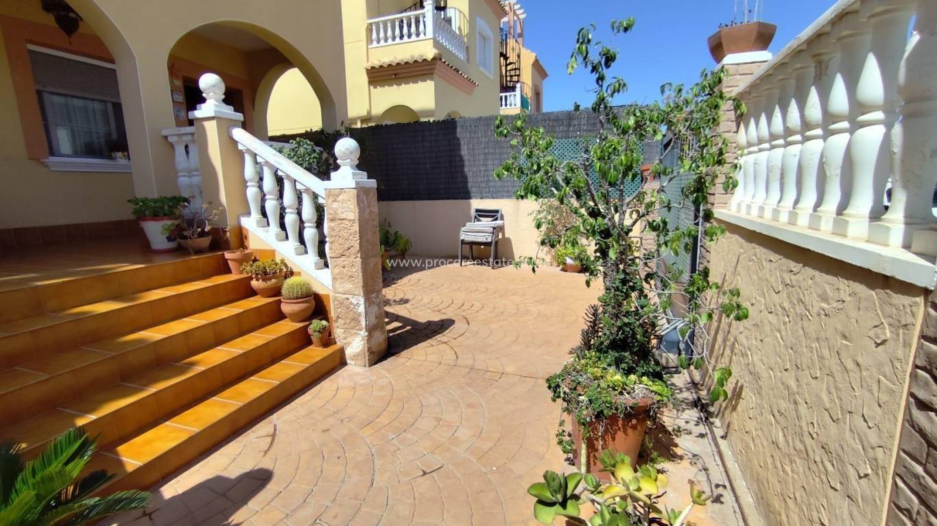 Resale - Villa - Torrevieja - Aguas Nuevas