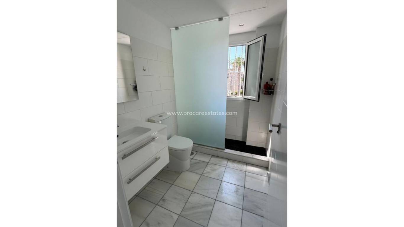 Resale - Villa - Torrevieja - Aguas Nuevas