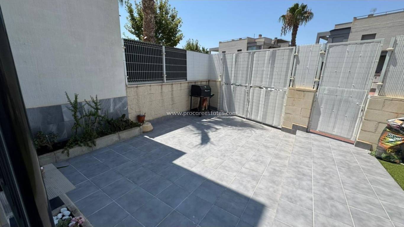 Resale - Villa - Torrevieja - Aguas Nuevas