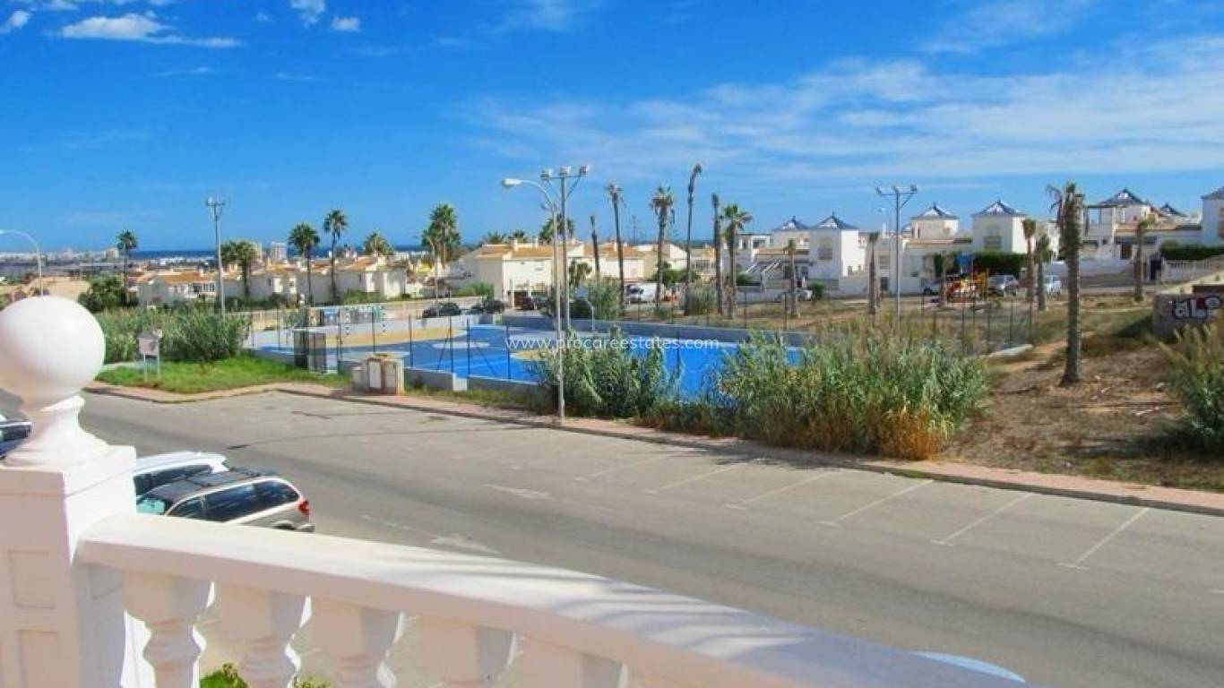 Resale - Villa - Torrevieja - Aguas Nuevas