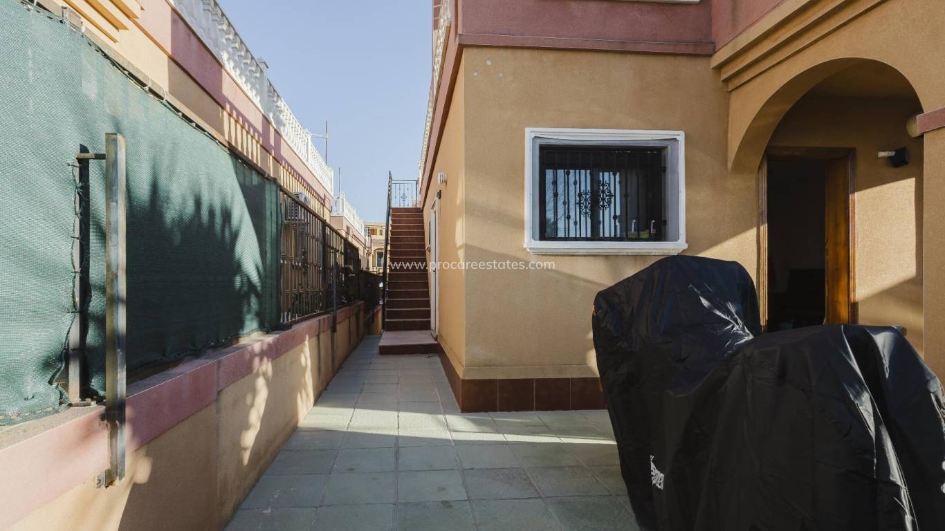 Resale - Villa - Torrevieja - Aguas Nuevas