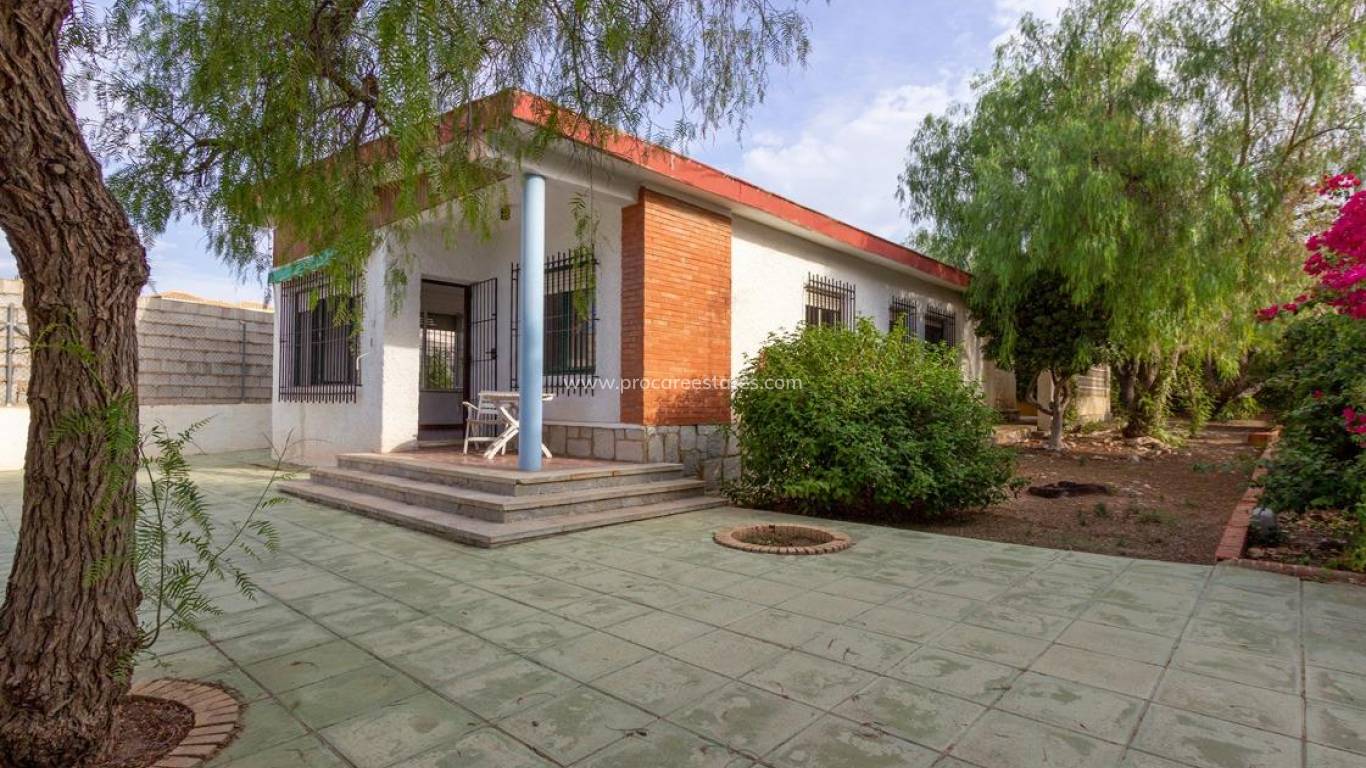 Resale - Villa - Torrevieja - Cabo Cervera