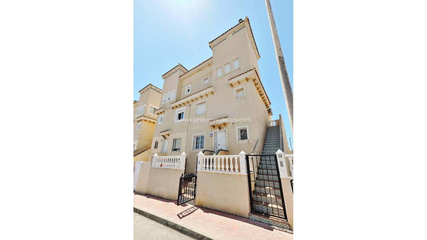 Resale - Villa - Torrevieja - Cabo Cervera