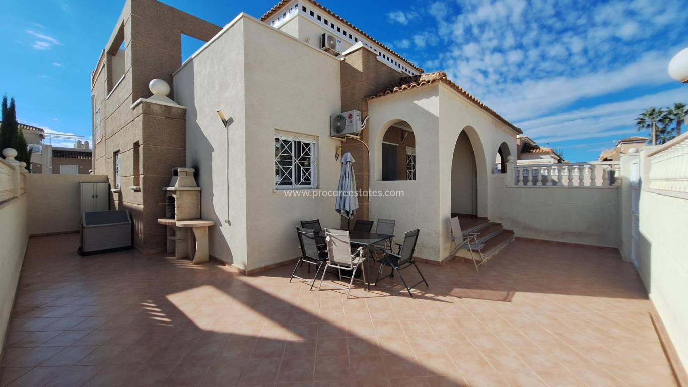 Resale - Villa - Torrevieja - Cabo Cervera