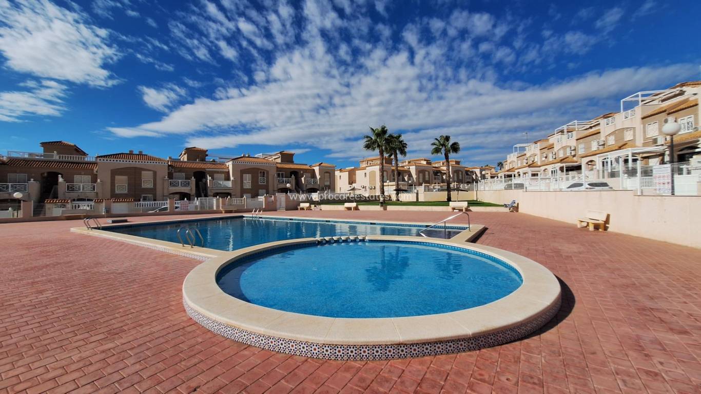 Resale - Villa - Torrevieja - Cabo Cervera