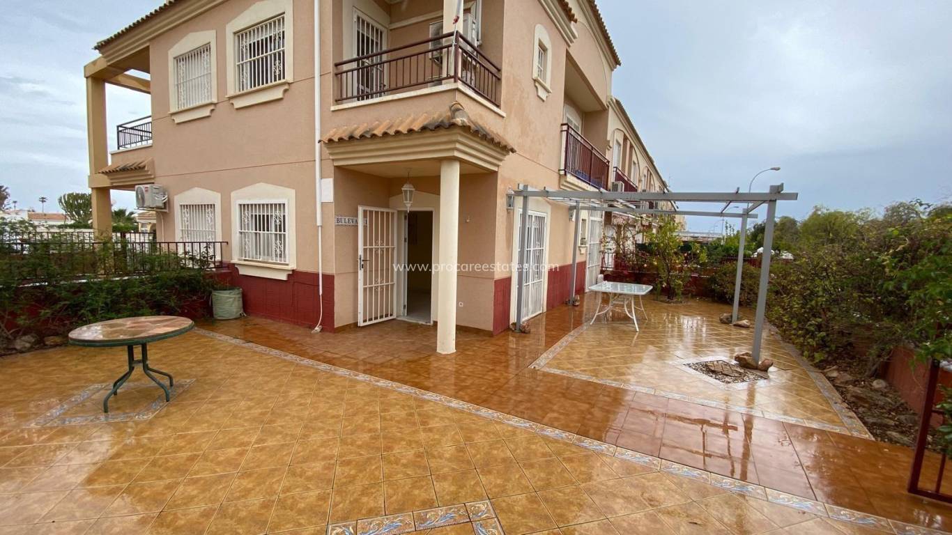 Resale - Villa - Torrevieja - Cabo Cervera