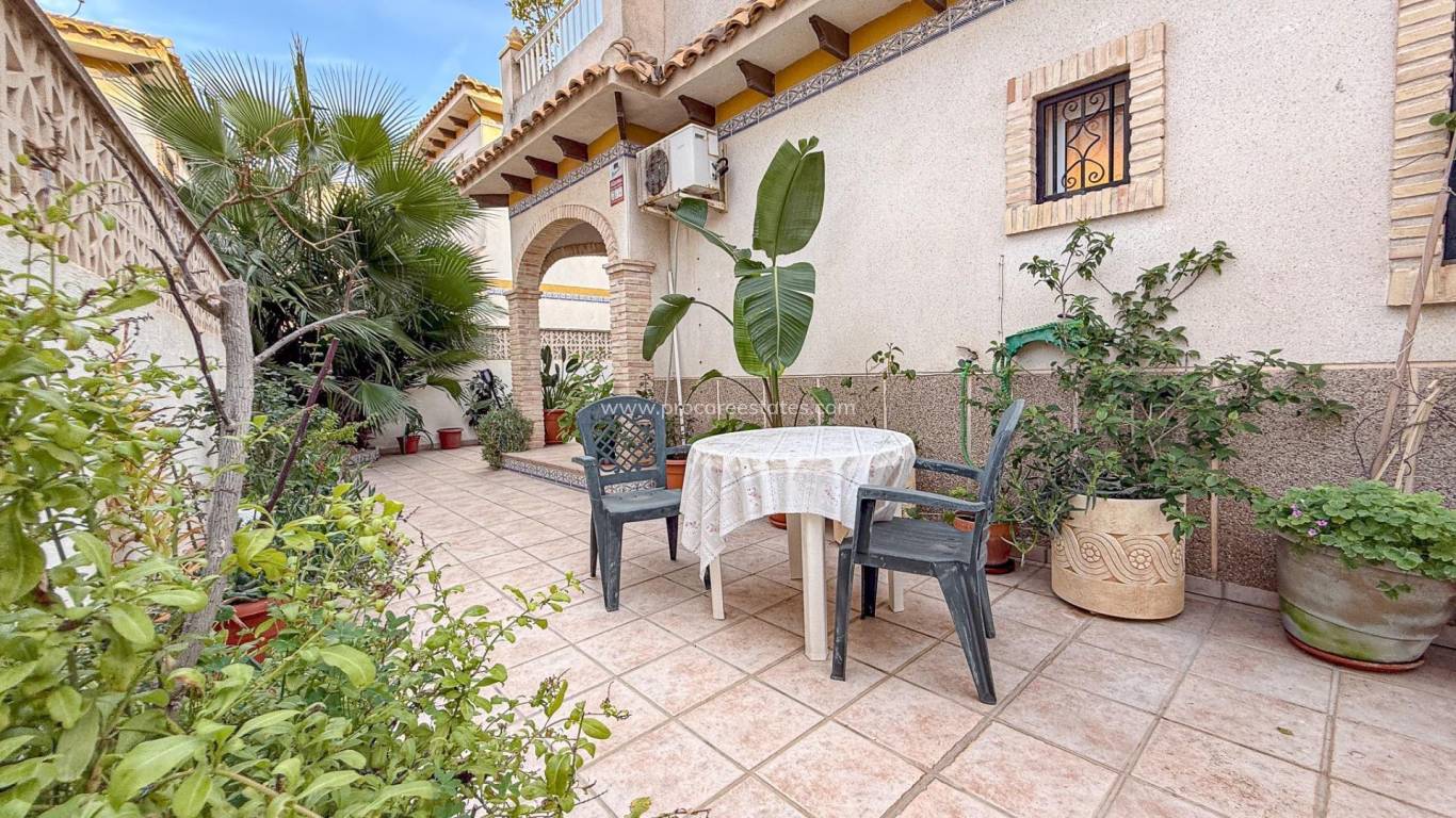 Resale - Villa - Torrevieja - Cabo Cervera