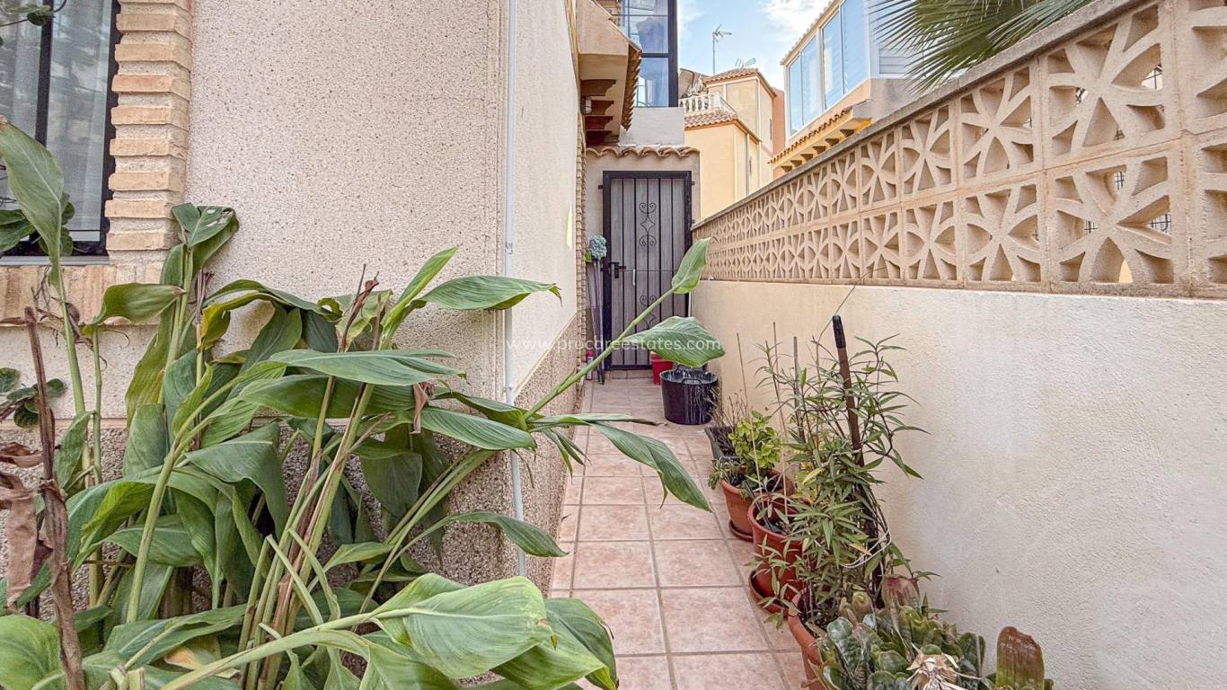 Resale - Villa - Torrevieja - Cabo Cervera