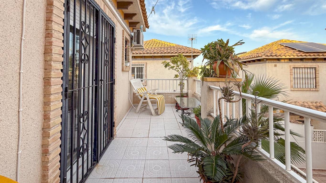 Resale - Villa - Torrevieja - Cabo Cervera