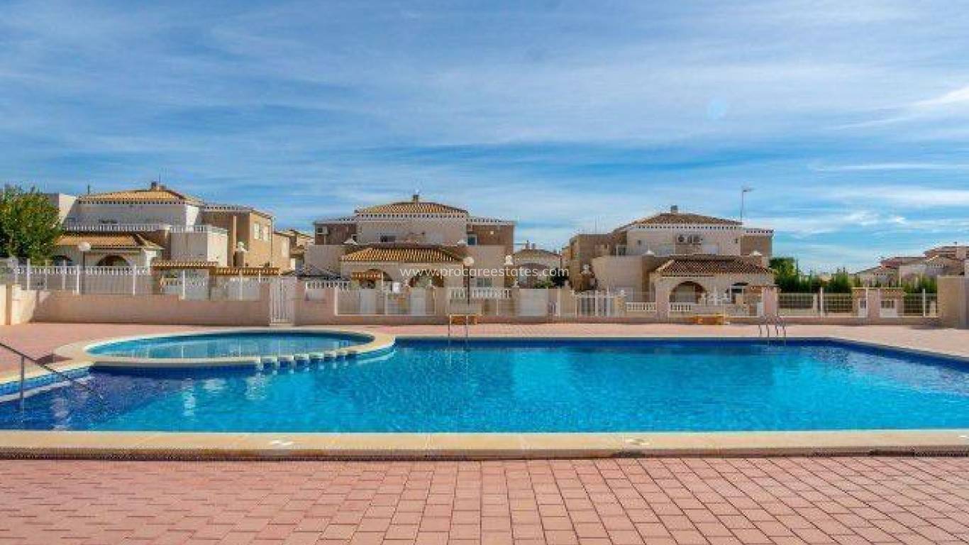 Resale - Villa - Torrevieja - Cabo Cervera