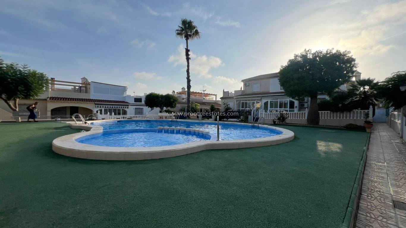 Resale - Villa - Torrevieja - Cabo Cervera