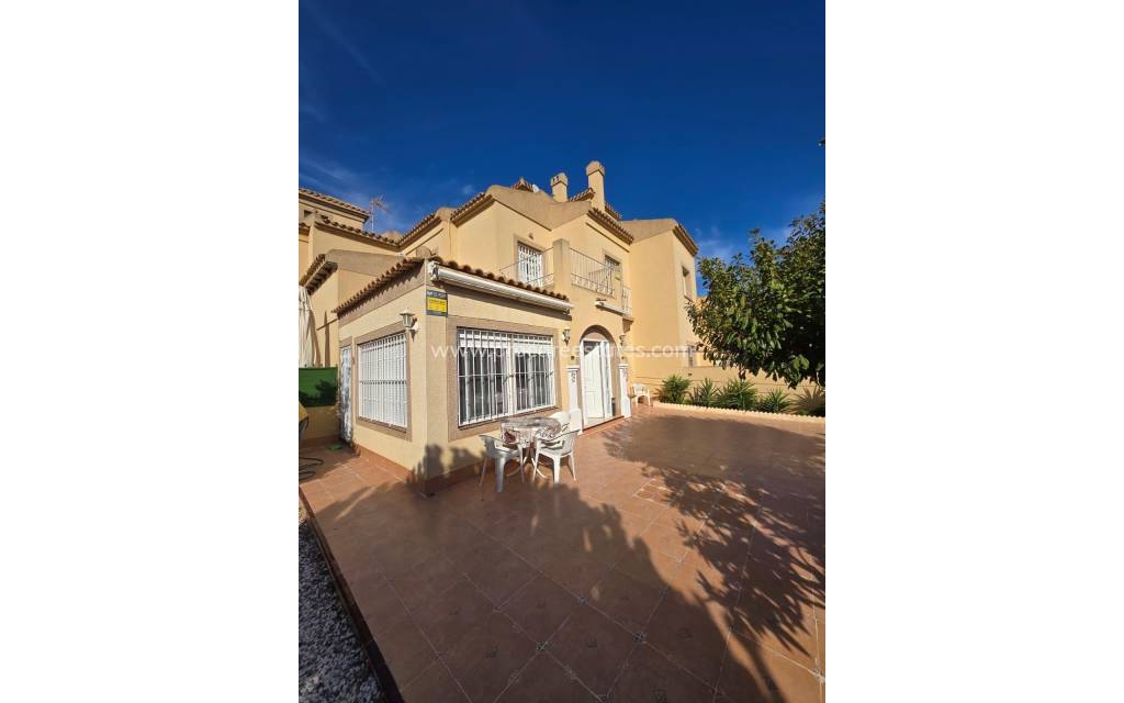 Resale - Villa - Torrevieja - Cabo Cervera