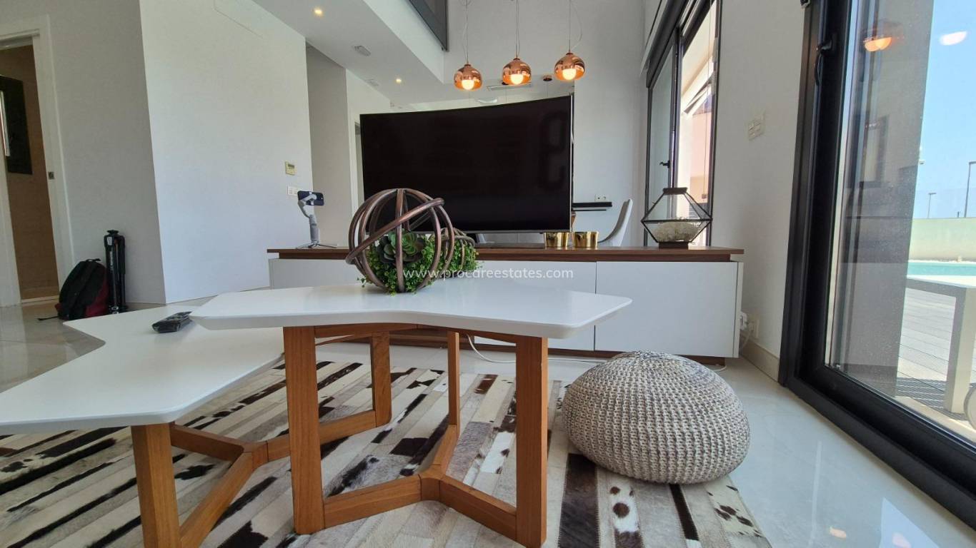 Resale - Villa - Torrevieja - Cabo Cervera