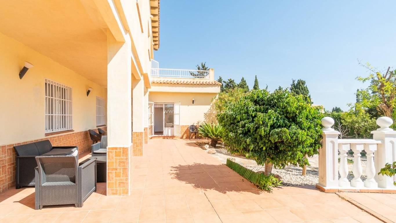 Resale - Villa - Torrevieja - Cala de cabo cervera